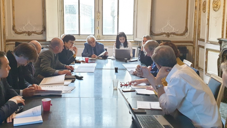 Business meeting of the Uzbek delegation in the Louvre